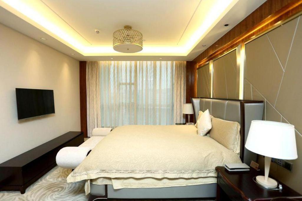 Grand Soluxe Zhongyou Hotel Shenzhen Exterior photo