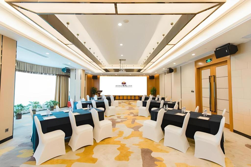 Grand Soluxe Zhongyou Hotel Shenzhen Exterior photo