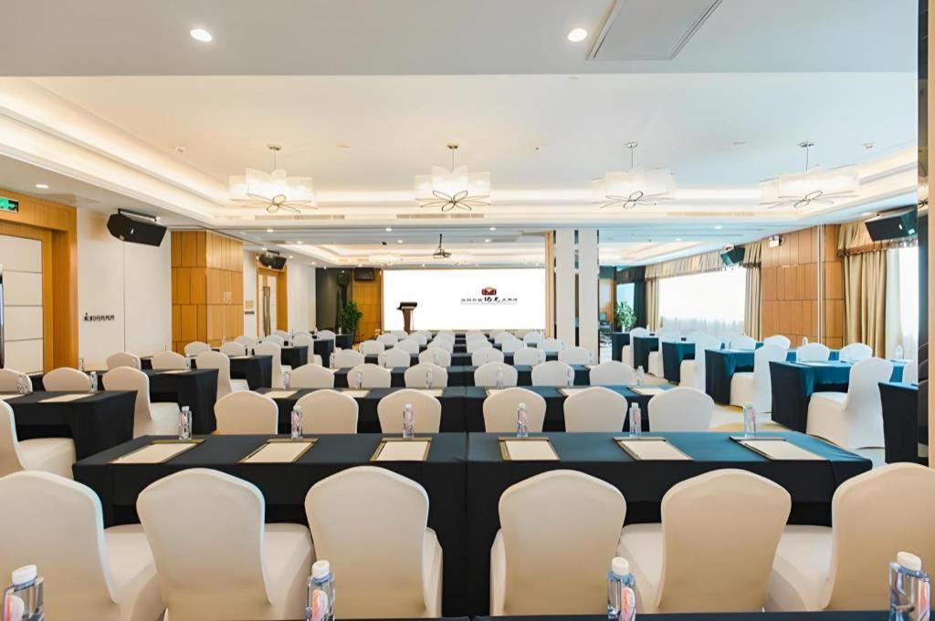 Grand Soluxe Zhongyou Hotel Shenzhen Exterior photo